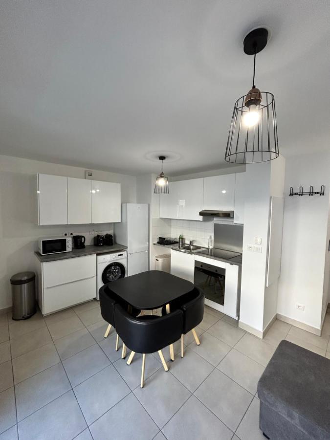 Appartement Avec Terrasse Et Box Entre Plages Et Nature Marseilles Exterior foto