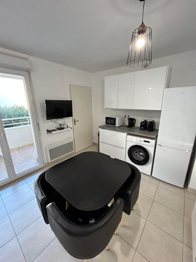 Appartement Avec Terrasse Et Box Entre Plages Et Nature Marseilles Exterior foto